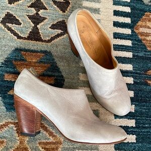Dieppa Restrepo Dove Gray Ankle Booties